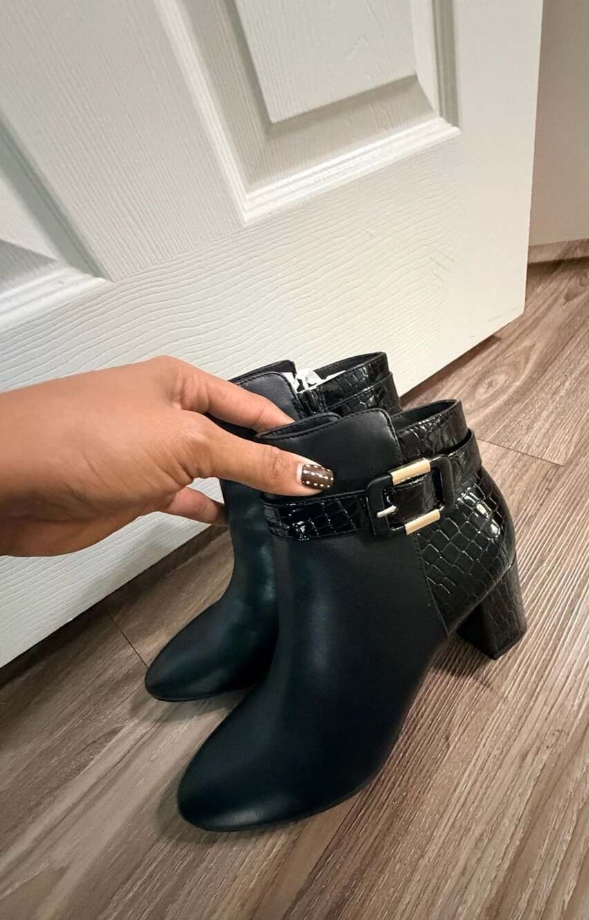Karen Scott Ivyy Booties Size 9.5 Black Mixed-Media
